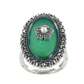 Bague rétro en Argent avec Agate Verte et Perle