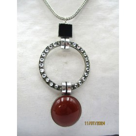Collier Long en Cornaline et Onyx