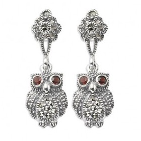 Boucles d'Oreilles Chouette Pendantes en Argent et Grenat