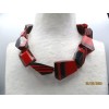 Collier Vintage  Femme en résine Rouge et Noire