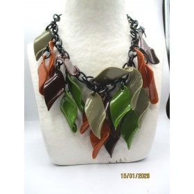 Collier Vintage en Résine Multicolore