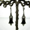 Boucle d'oreille triangle en argent et onyx noir